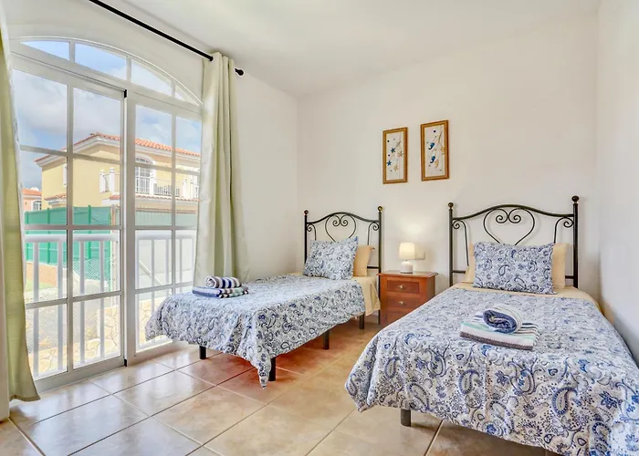 Albatros * أنتيغوا